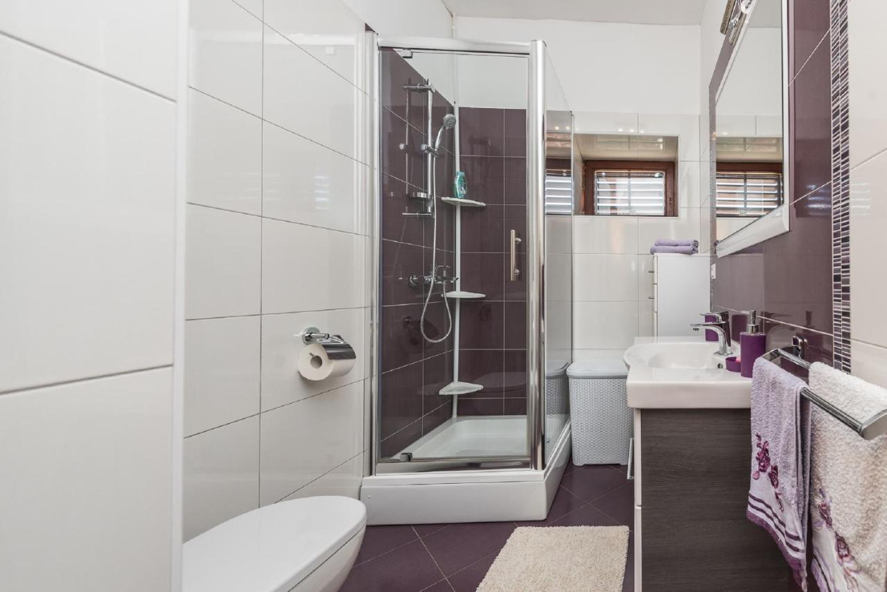 Holiday Home Tower With Private Pool, Sauna And Quads Smilcic エクステリア 写真