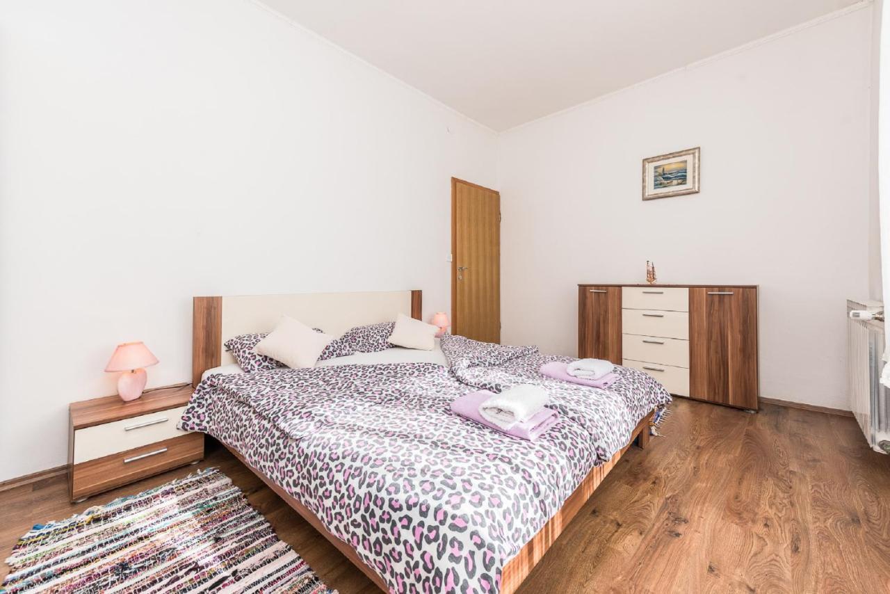 Holiday Home Tower With Private Pool, Sauna And Quads Smilcic エクステリア 写真