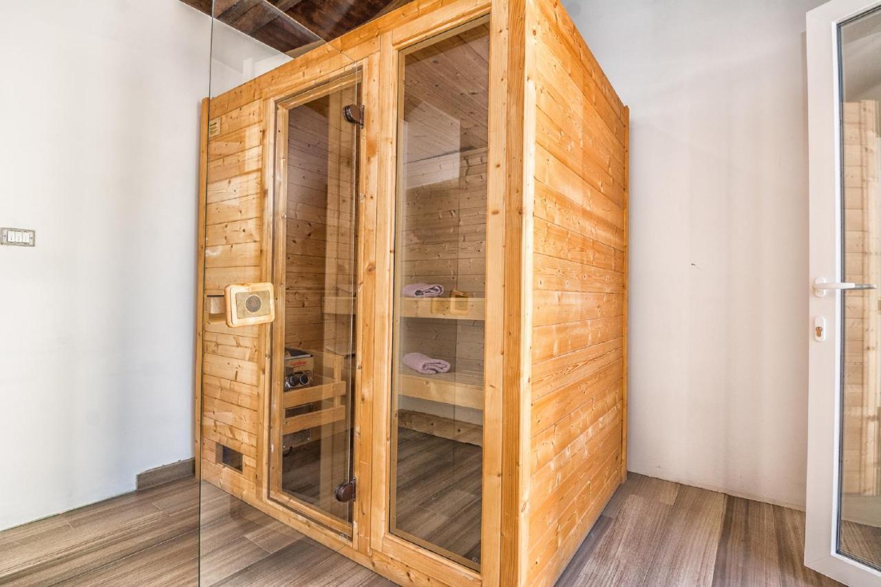 Holiday Home Tower With Private Pool, Sauna And Quads Smilcic エクステリア 写真