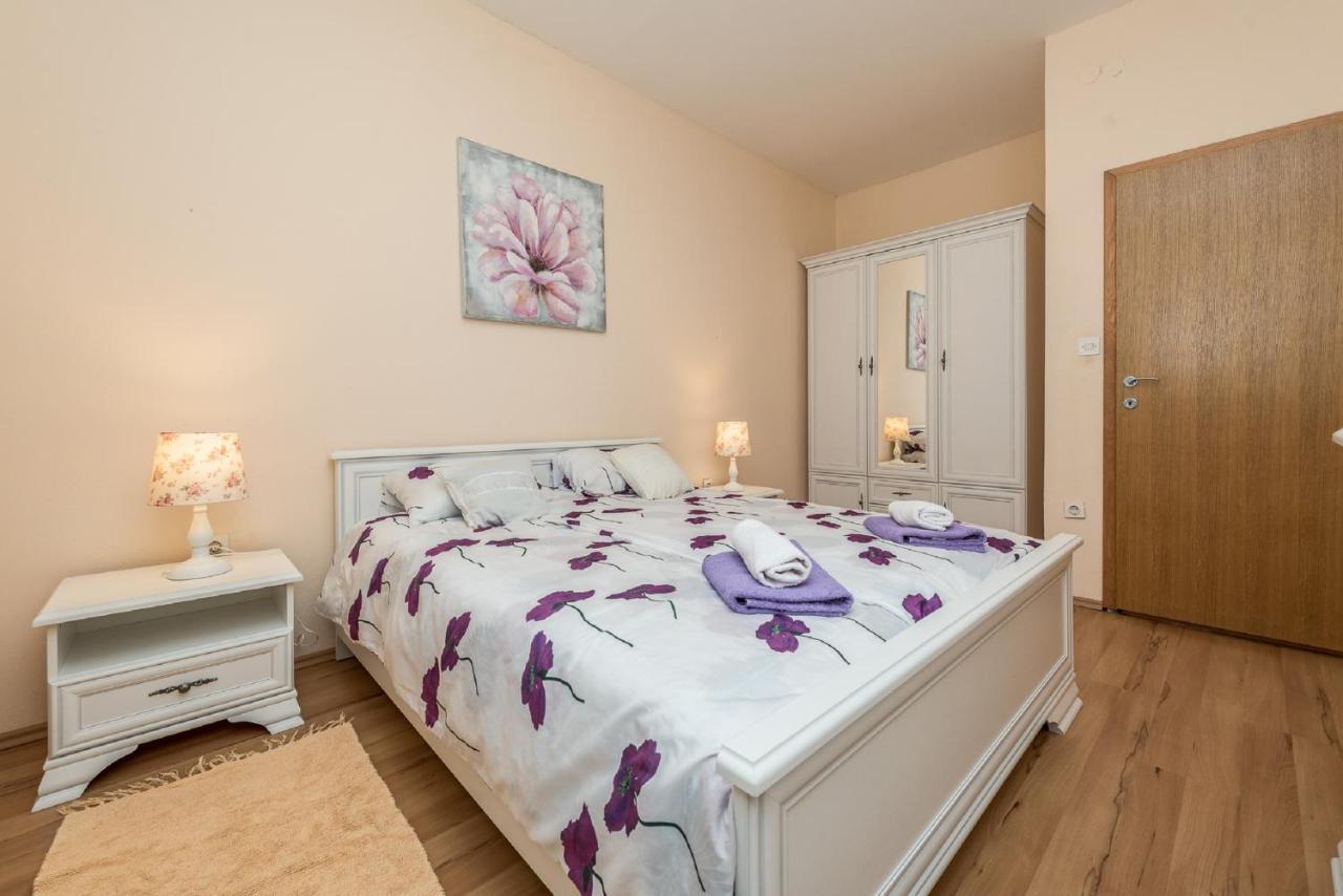 Holiday Home Tower With Private Pool, Sauna And Quads Smilcic エクステリア 写真